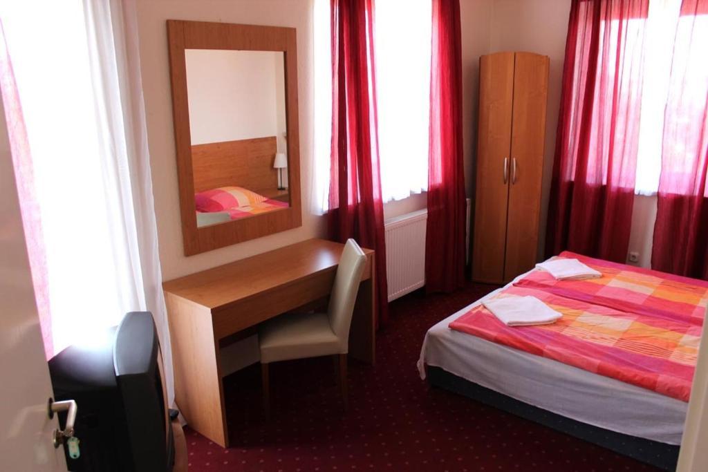 Hotel Menthol Budapest Chambre photo
